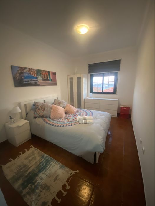 Quarto Disponível para Arrendamento Imediato