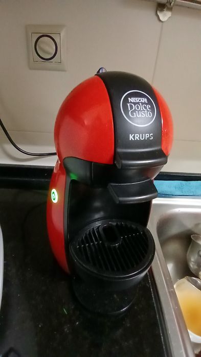 Dolce gusto - máquina  cafe