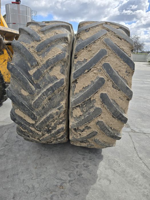 Opona 650/85/38r michelin