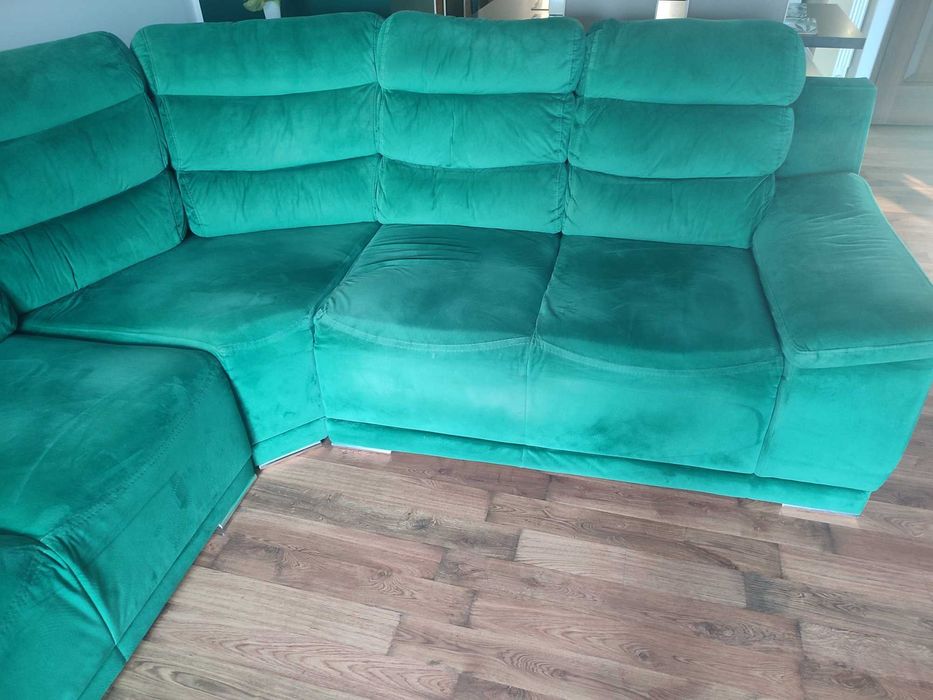 Duży narożnik z funkcją spania