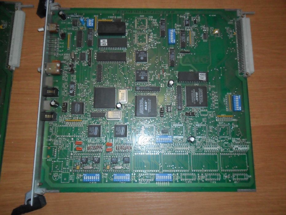 Продам микросхемы  ALTERA  серии EPM 7128,  EPM 9320