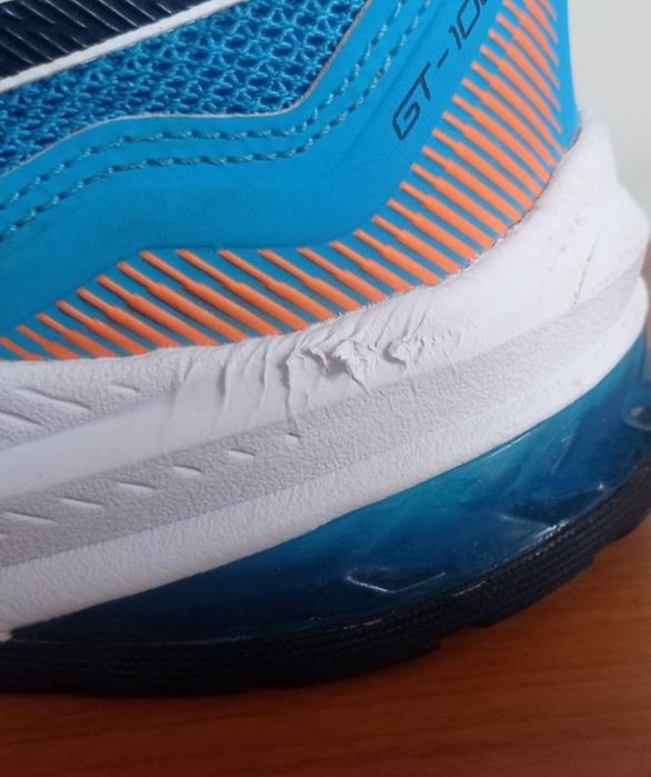 Оригінальні кросівки Asics G1000 розмір39