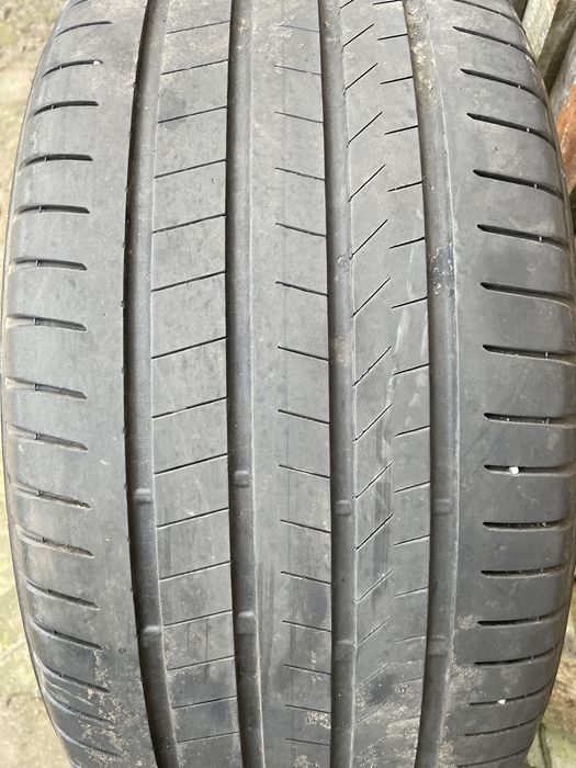 Резина Bridgestone r20/265/50. 111V.