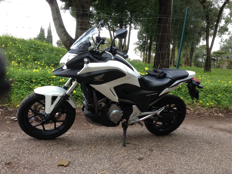 Moto garagem com poucos Km- Honda NC700X com ABS origem