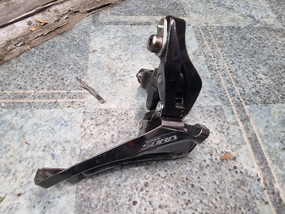 Przerzutka przednia Shimano Sora