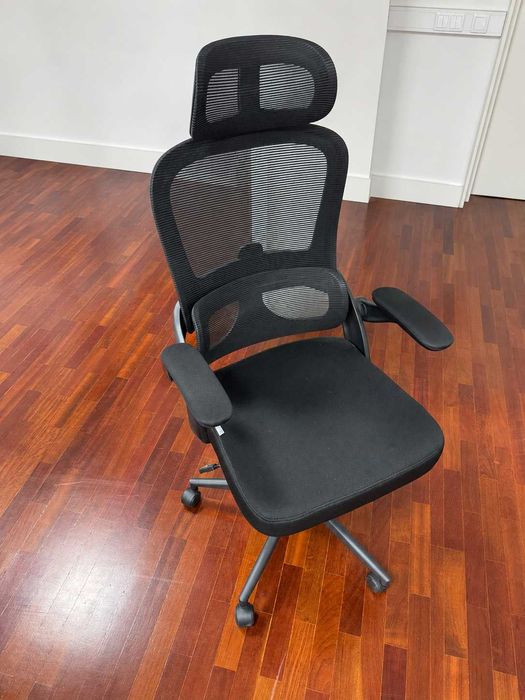 SÒ HOJE Três cadeiras de escritório ergonómicas, praticamente sem uso, adquiridas no ano passado (SIHOO M102C, ProtoArc EC100, MELOKEA ReliefBack Pro)