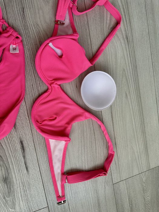 Купальник стильний 36 розмір