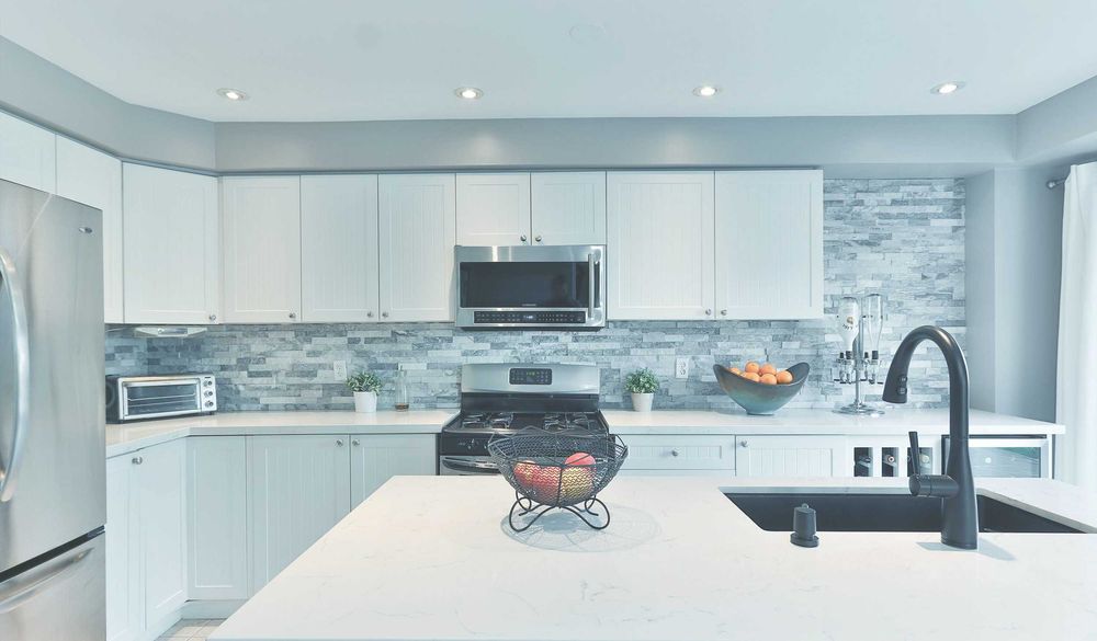 Serviços de remodelações e remodelações completas