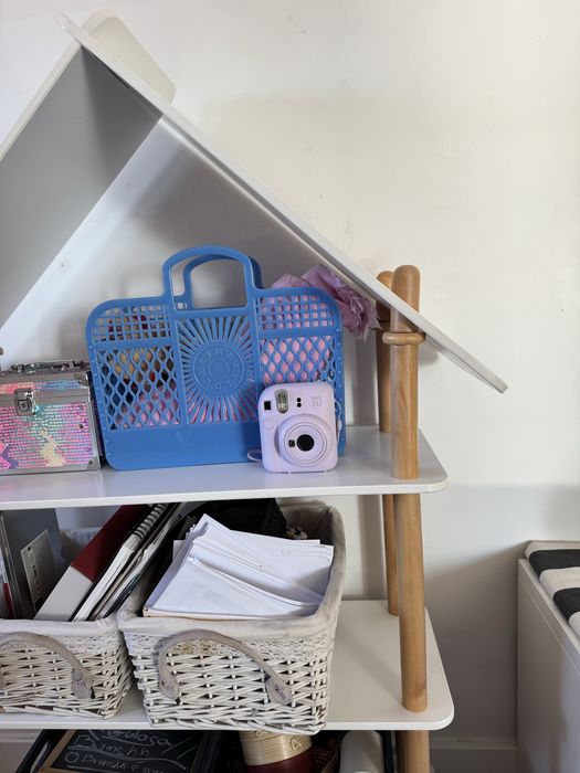 Estante quarto de criança