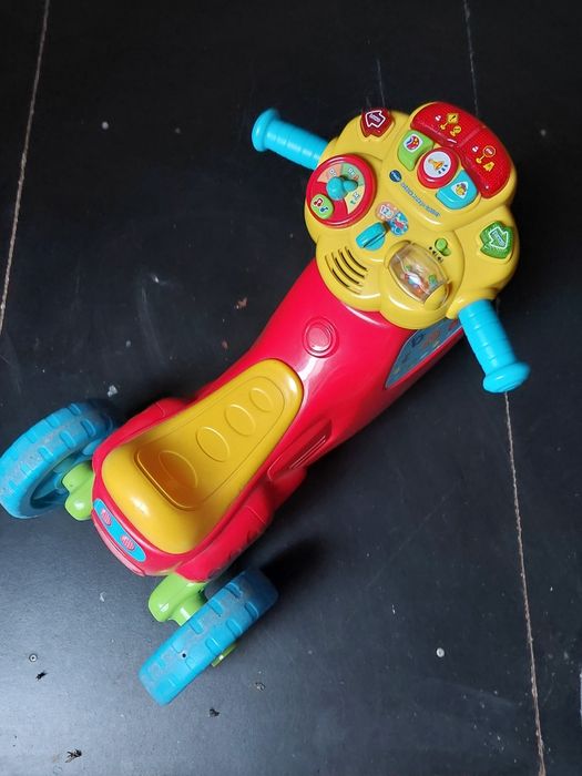 Vtech jeździć interaktywny