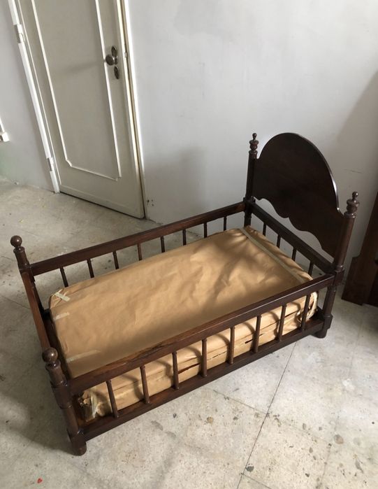 berço em madeira