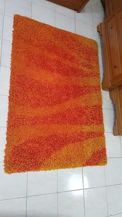 Conjunto 2 tapetes de pelo - cor de laranja - SUPER PREÇO!