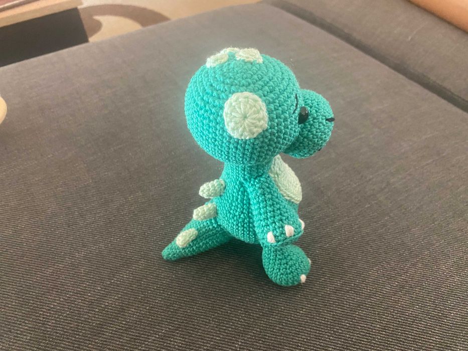 Amigurumis Boneco de Neve Dinossauro entre outros