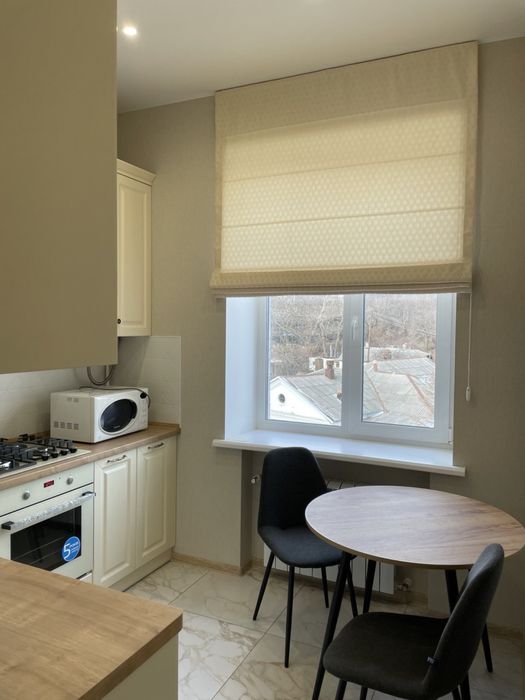 Поділ 2 кімнатна з автономним газовим опаленням