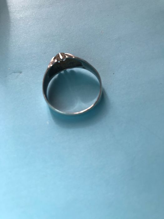 Anel masculino com pedra