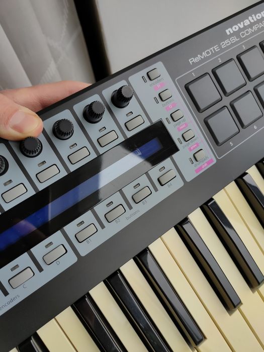 Миди клавиатура novation remote 25 sl compact миди контроллер midi key