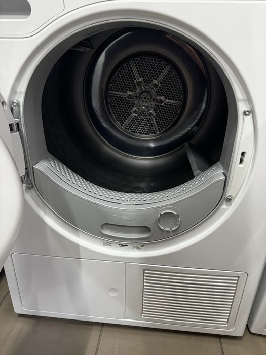 сушильна машина  miele TML640WP