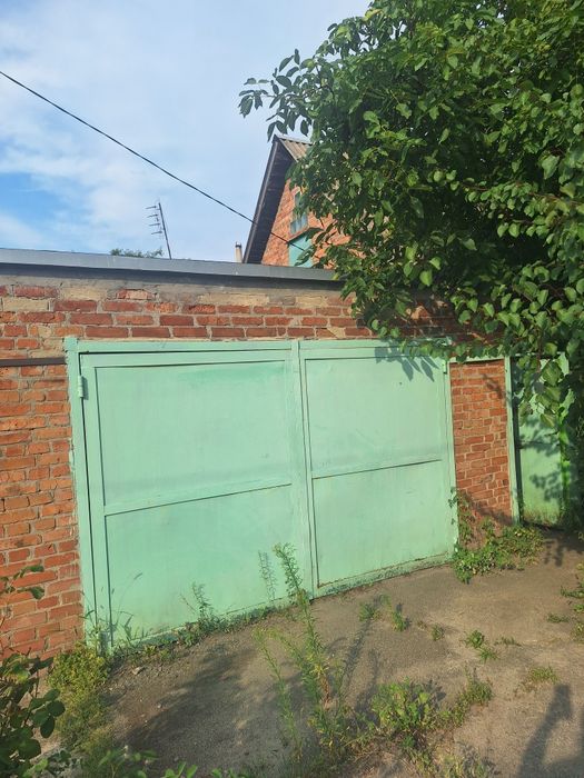 Продам 1/2 часть дома м.ХТЗ.