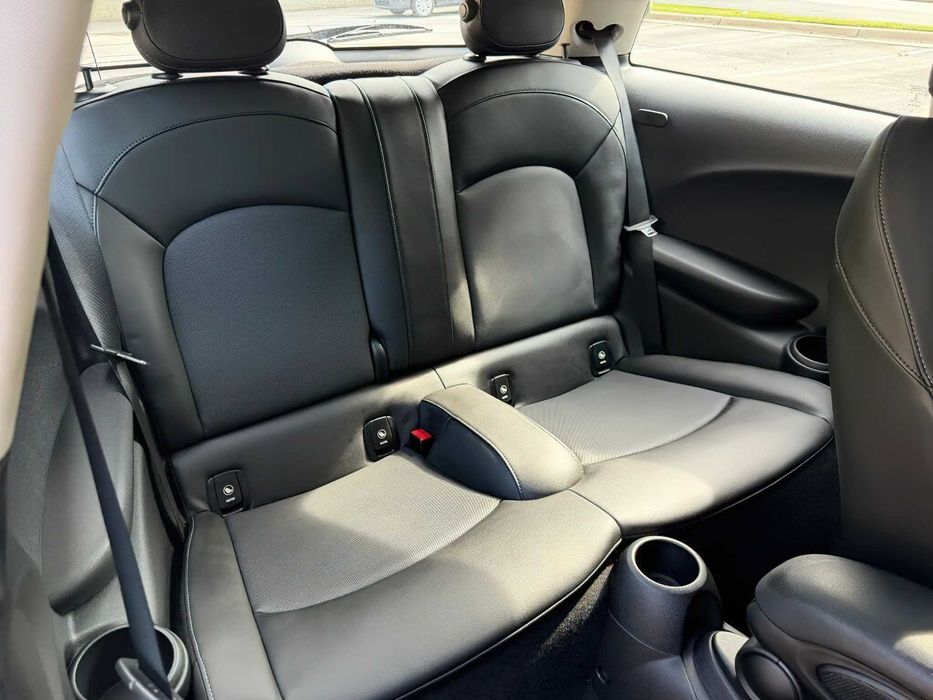 MINI Cooper      2018