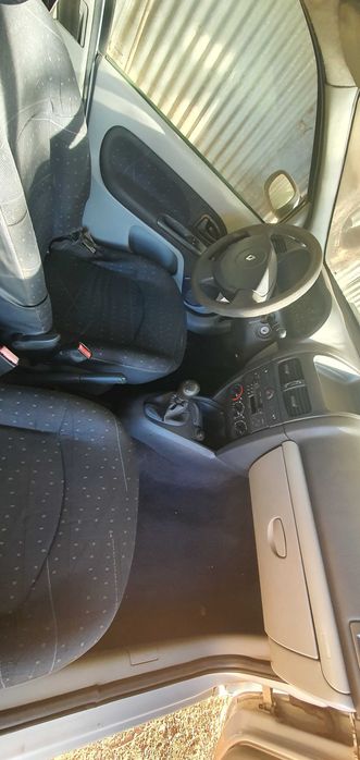 Renault clio 1.5 dci