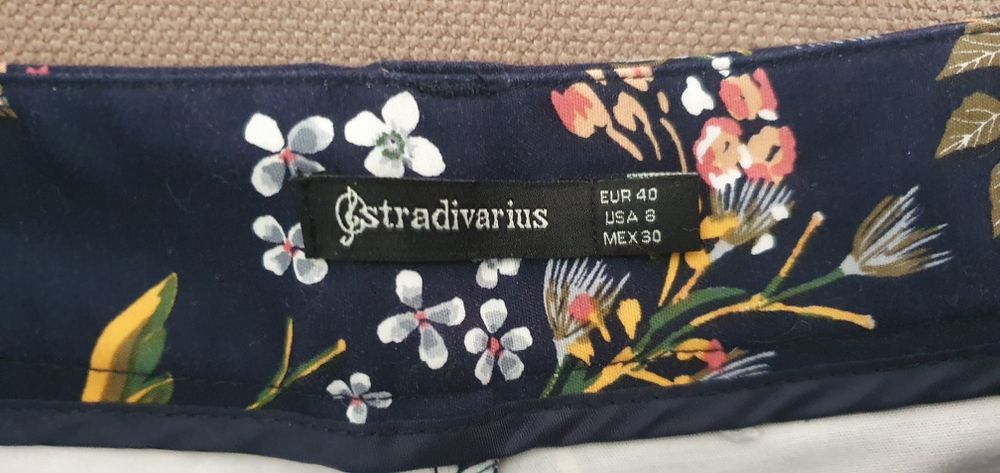 Short mulher Stradivarius
