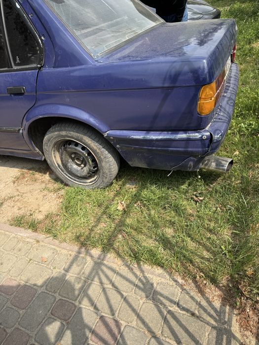 Продам Bmw e30 1987 1.8