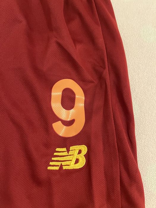 Футбольный костюм New Balance AS Roma (размер 16, ~5 лет)
