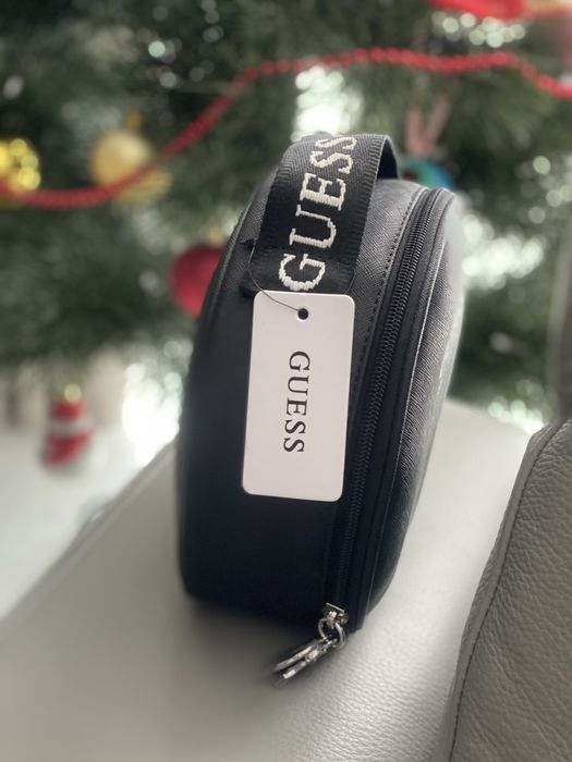 Косметичка GUESS оригінал нова