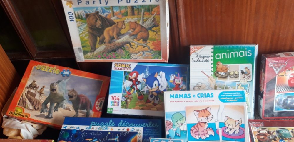 Conjunto de Puzzles Diversos Criança