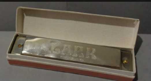 Vintage, LARK HARMONICA, 1960s/70s,