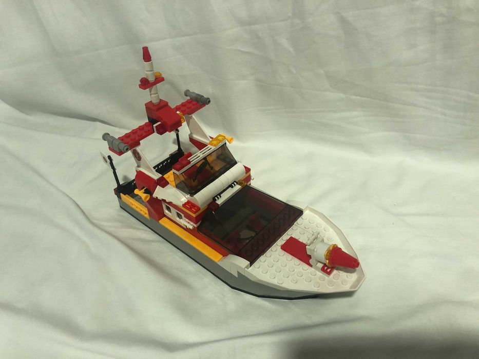 LEGO Navio Bombeiros