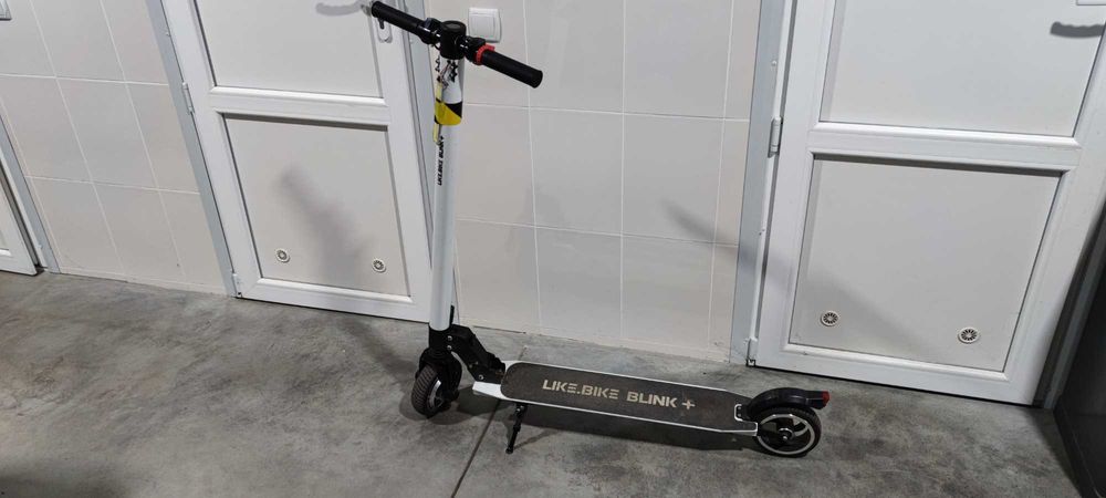 Електросамокат Like.Bike Blink Plus (White): 4 700 грн. - Детский