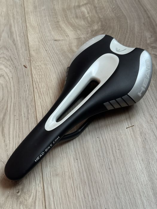 Siodełko szosowe head HS3