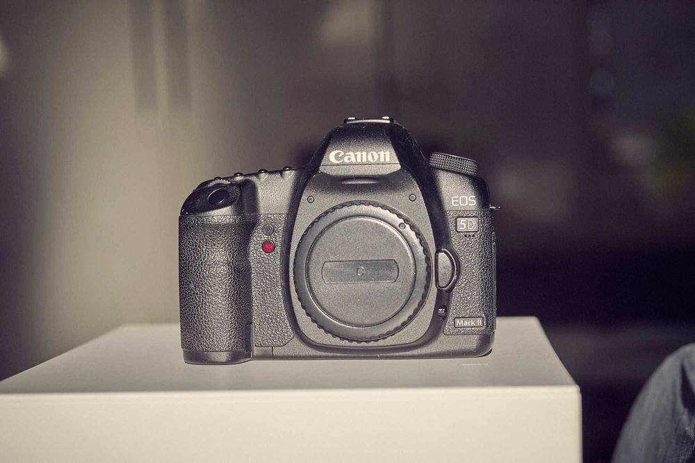 Canon Eos 5d mark II mark 2 body