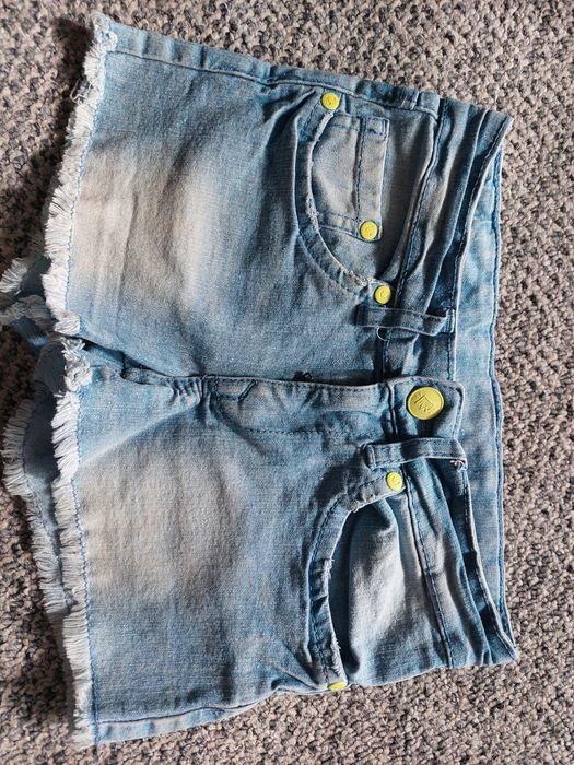 Spodenki jeansowe rozm. 128
