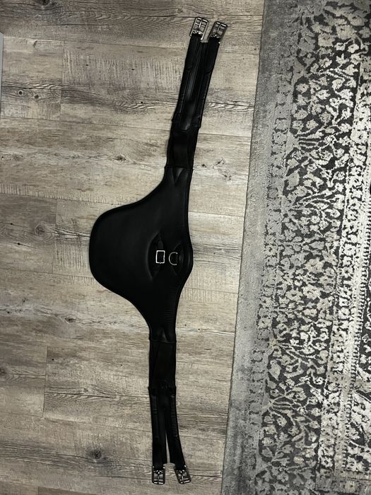 Popręg skokowy z fartuchem 120cm