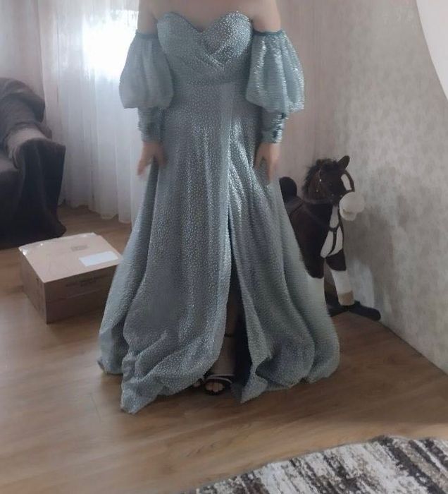 Сукня на випускний
