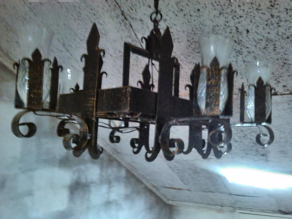 Candeeiro ferro antigo