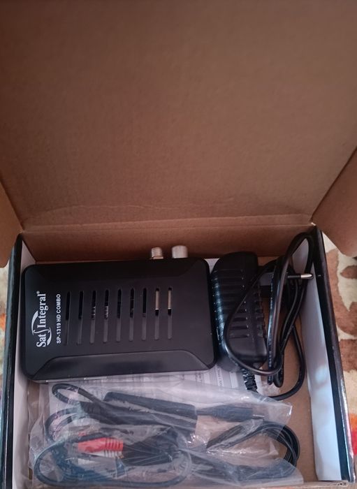 Продам тюнер Sat Integral SP-1319 HD COMBO