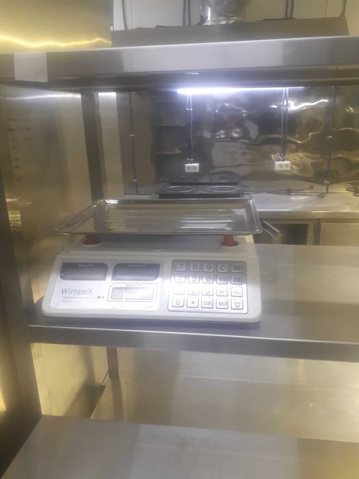 Столы мойки стелажи вытяжные зонты из нержавеющей стали б.у ресторан