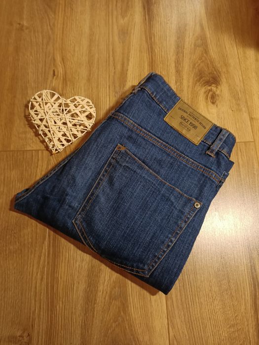 Jeansy Bershka 38 40