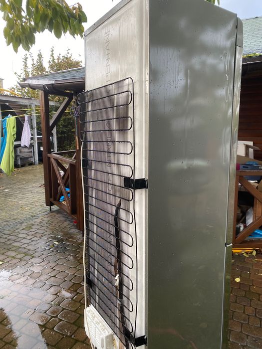 Lodówka lodówko-zamrażarka Ariston 200cm mbl2022 c