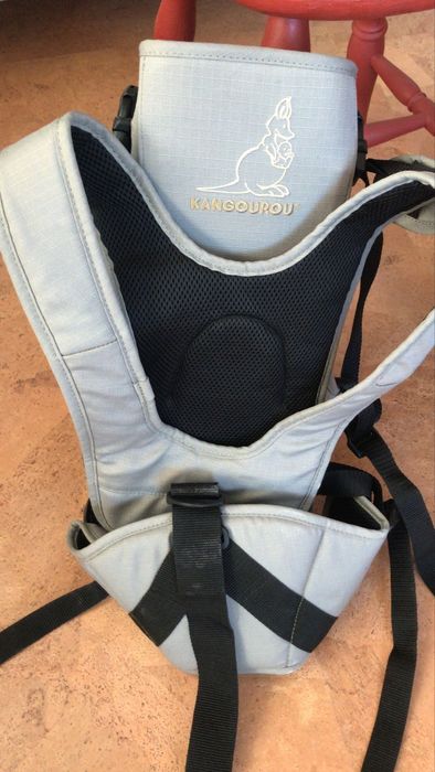 Varios acessorios de puericultura.