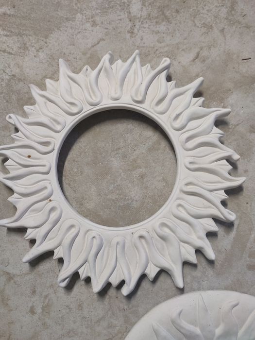 Conjunto em gesso, sol e lua