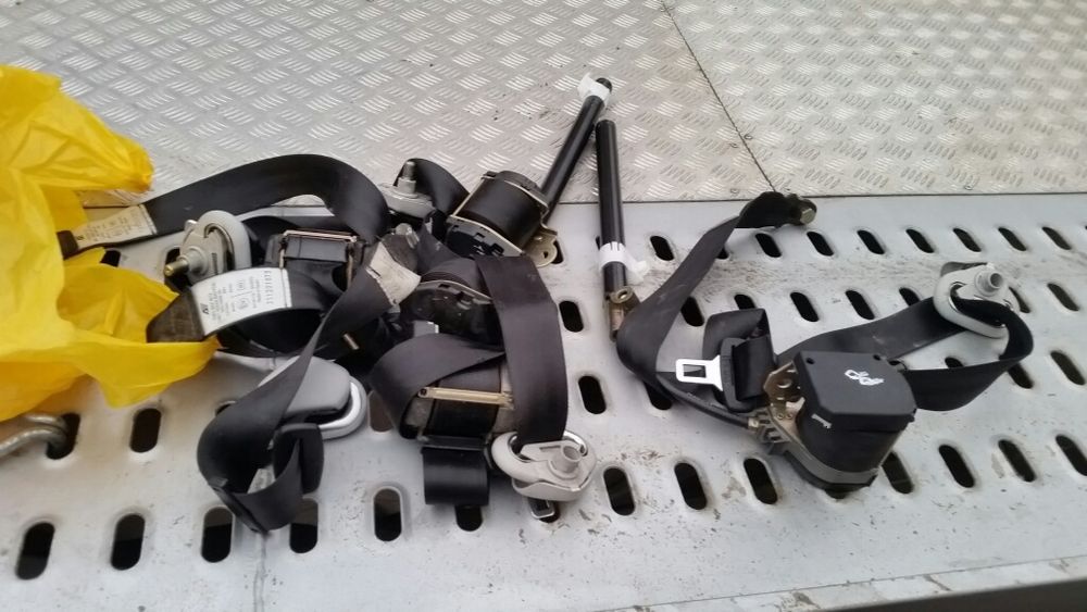 Pas kierowcy/pasażera sharan/tył