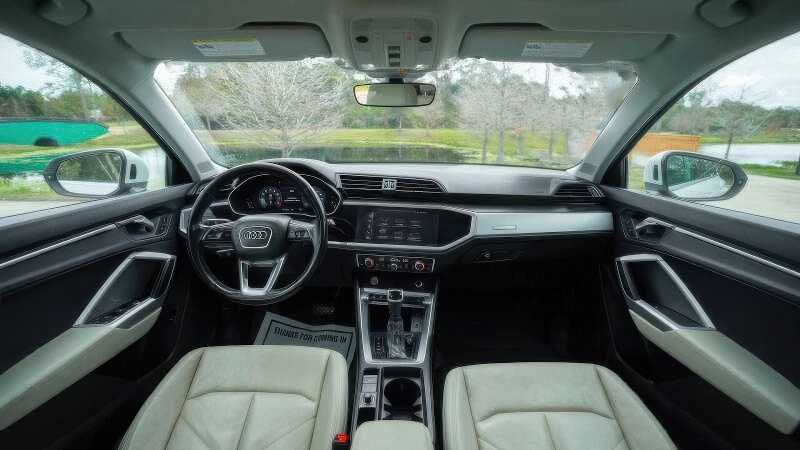 2020 Audi Q3 quattro Premium 45 TFSI