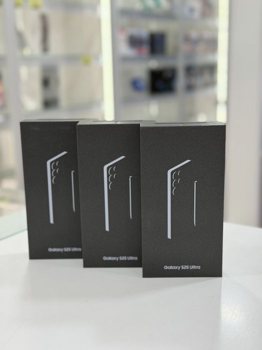 Samsung S25 Ultra 12/1Tb black/white/gray Piotrkowska 136 w bramie
