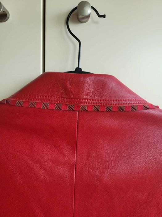 Casaco Couro Vermelho com Farripas Castanhas (NOVO)
