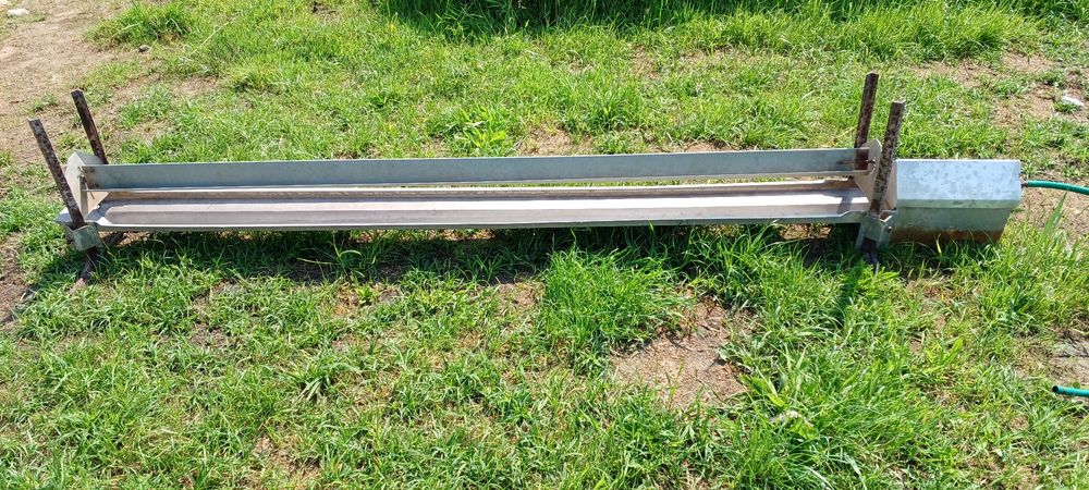 Poidła dla drobiu aluminiowe z komorą pływakową