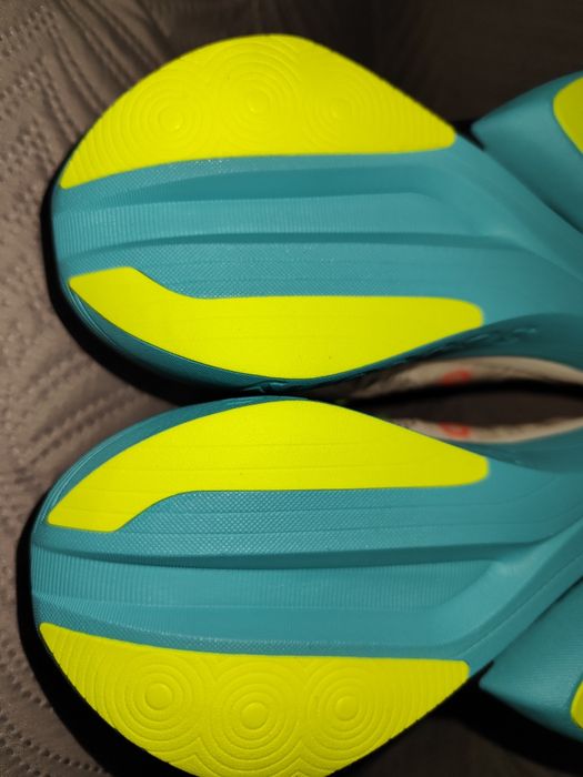 Tênis corrida Saucony Endorphin Elite 2 NOVOS